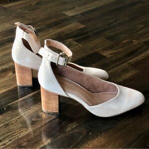 Soludos Gemma Heel Size 7.5Min Sand Color  - Only Worn Once